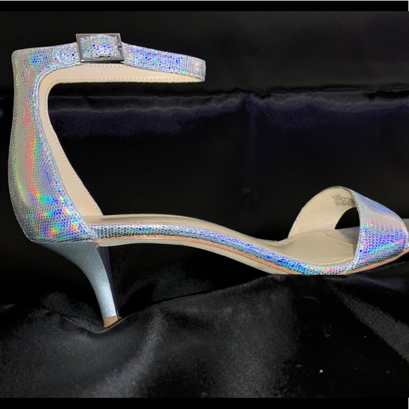 Metallic silver ankle straps - Picture 4 of 16